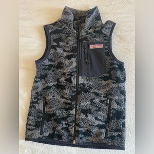 Boys 5T Camo Sherpa vest EUC